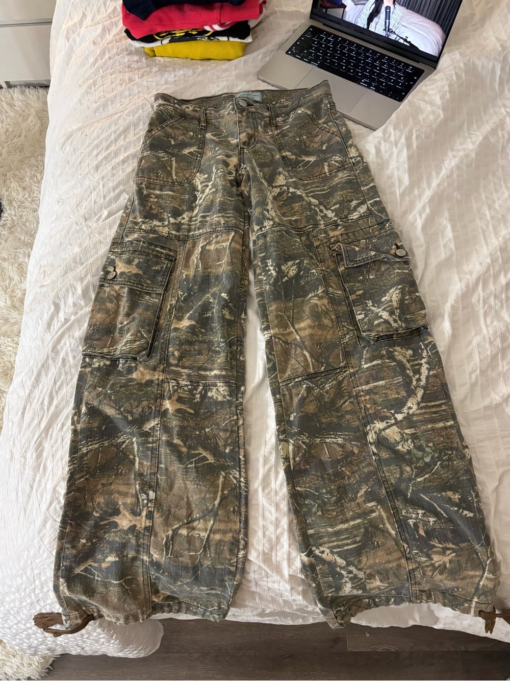 REVICE The Amelia Pant - Cargo Camo